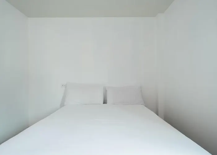 Sleeppop Sukhumvit 42 - Bts เอกมัย 公寓