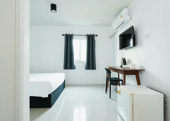 Sleeppop Sukhumvit 42 - Bts เอกมัย *