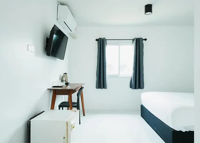 Sleeppop Sukhumvit 42 - Bts เอกมัย