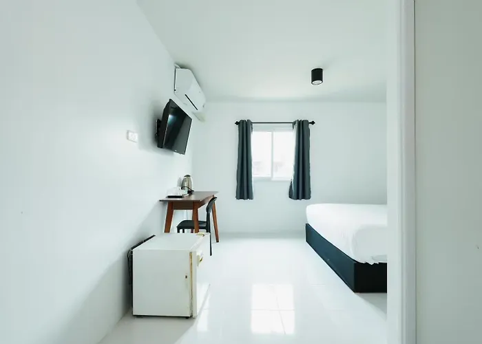 Sleeppop Sukhumvit 42 - Bts เอกมัย 曼谷