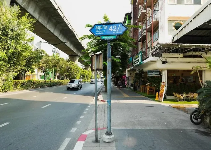 公寓 Sleeppop Sukhumvit 42 - Bts เอกมัย *